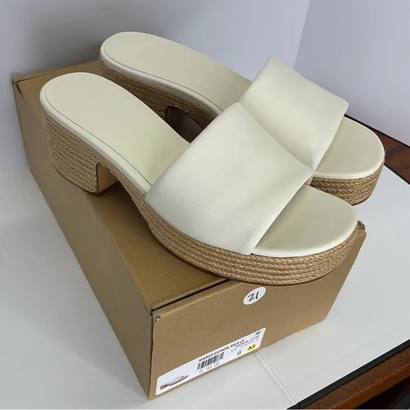 Vince Cream Platform Mules - Picture 2 of 11